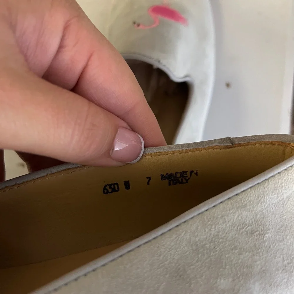 Del Toro Women's‎ Size 7 Gray Suede Flamingo Embroidered Loafers Flats Shoes